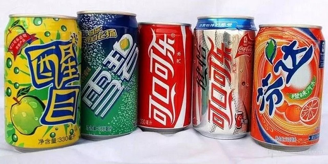 北京市中小學(xué)禁售碳酸飲料，你知道它的危害有多大嗎？
