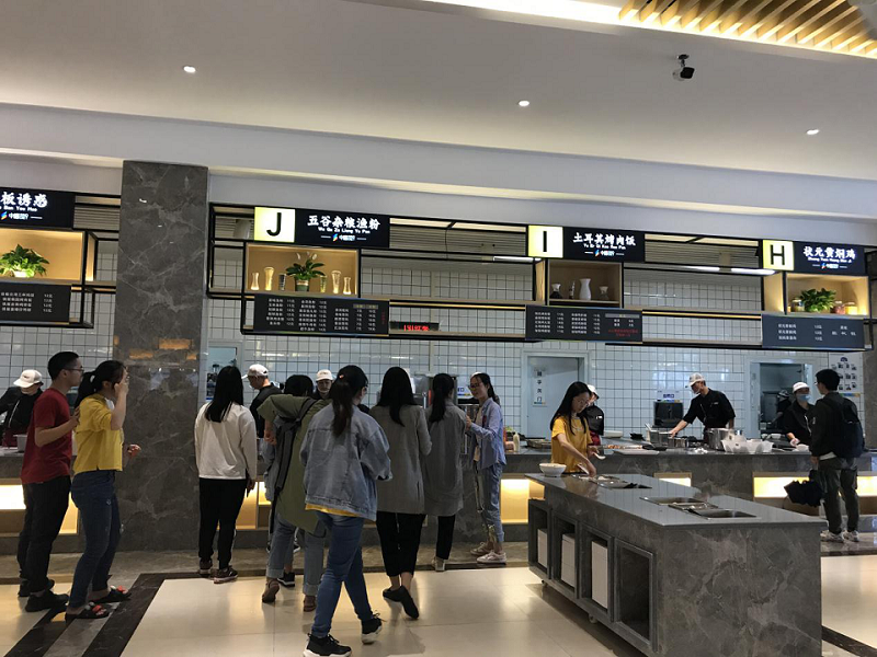客戶對食堂承包經(jīng)營者的基本要求有哪些？